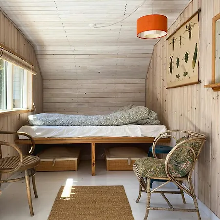 Дом отдыха Rustic Summer House Near Child-friendly Vejby Strand